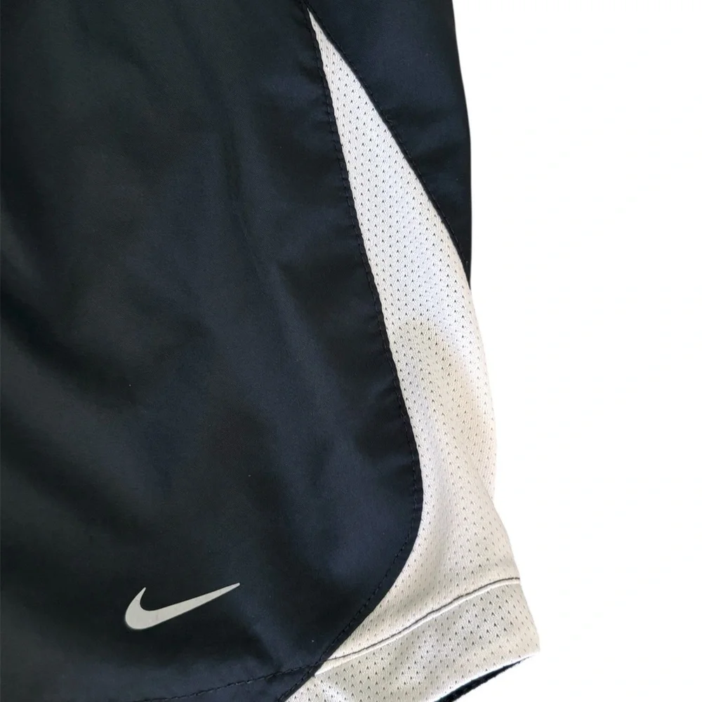 Nike Dri-FIT Tempo Running Shorts Black/White Size Medium - Picture 3 of 7